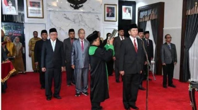 Syahwan Efendi Resmi Dilantik sebagai Pj Sekda Sumenep Syahwan Efendi Resmi Dilantik sebagai Pj Sekda Sumenep